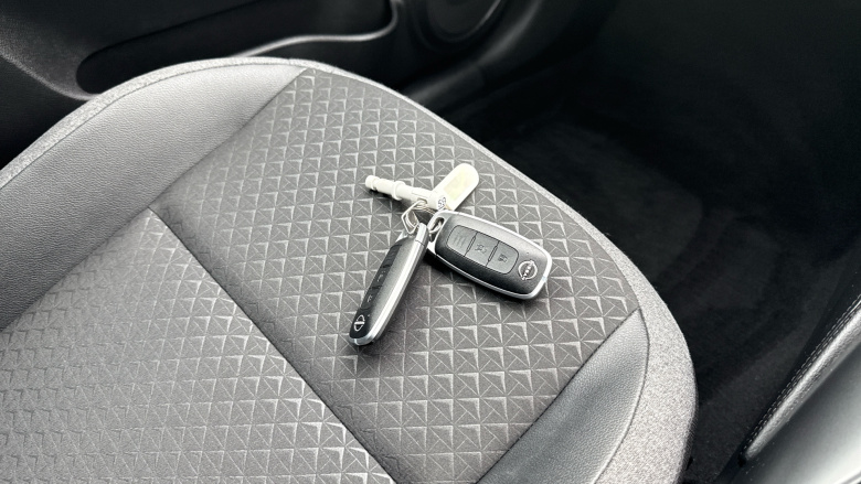 Nissan Juke 1.6 Hybrid N-Connecta 5dr Auto Hybrid Hatchback